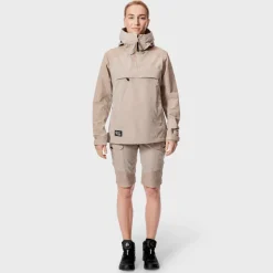 Hiker Naisten Lite Shortsit<Halti Outlet