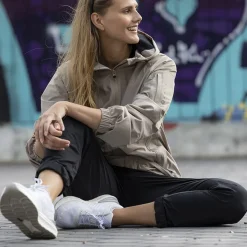 Pallas Naisten Jogger Lite Takki<Halti Hot